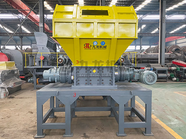 塑料撕碎機(jī) 塑料撕碎機(jī)